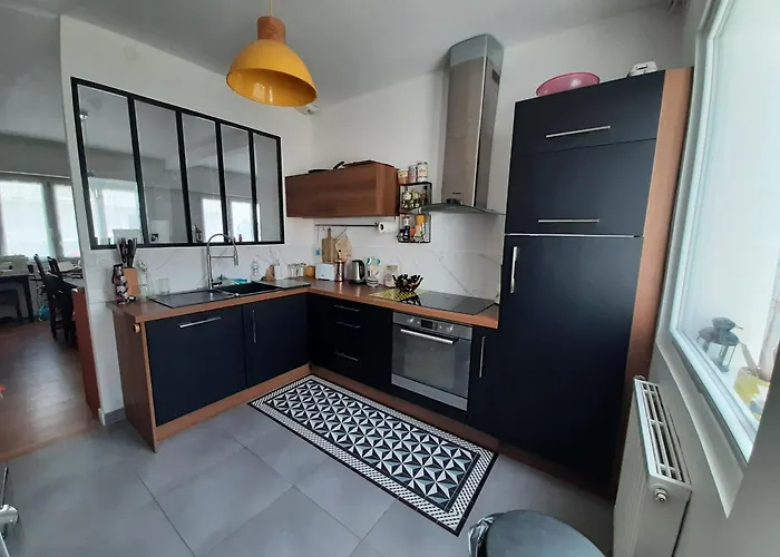 Privatunterkunft Dans Maison Place Du Commando, Bord De